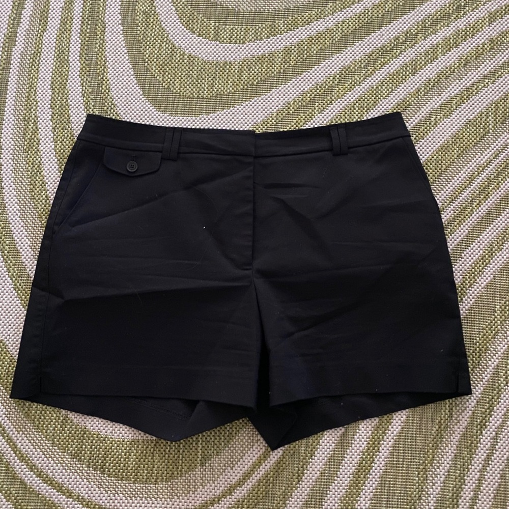 White House Black Market 5” Black Shorts